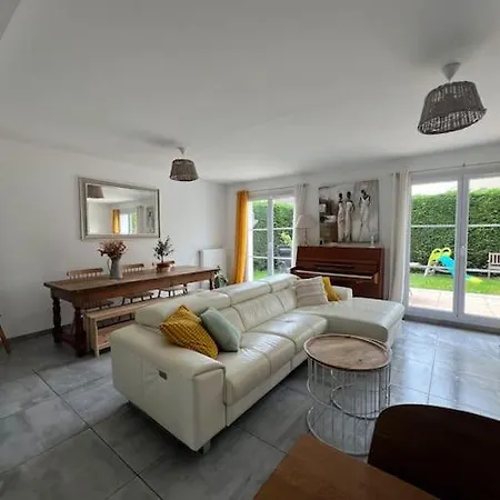 Maison A Les Zazouilles Feriehus *