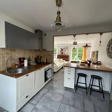 Holiday home Maison A Les Zazouilles