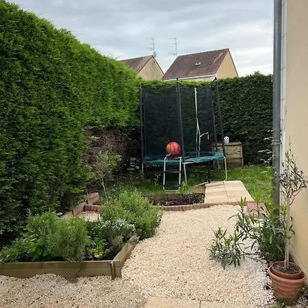 Maison A Les Zazouilles Feriehus