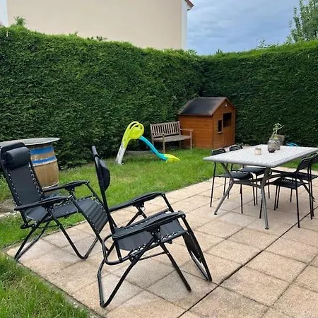 Holiday home Maison A Les Zazouilles *